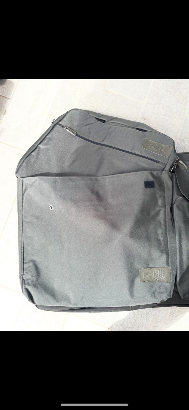 Porta abiti-valigia in nylon grigio