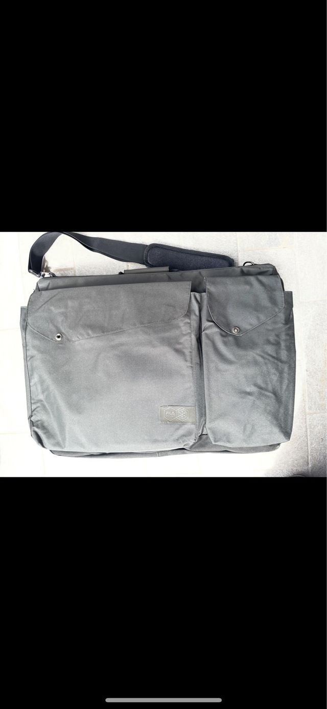 Porta abiti-valigia in nylon grigio