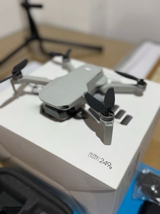 DJI Mavic Mini Fly More Combo