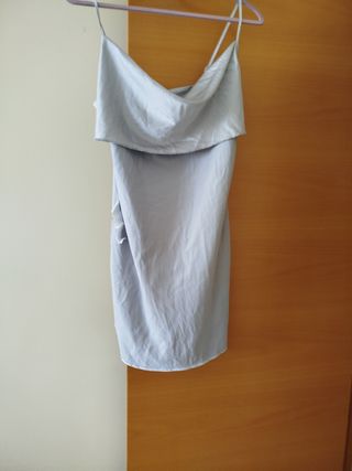 Camisón de satén gris