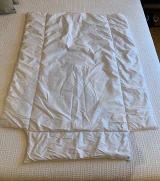 Cuna blanca madera. Regalo colchón visco y ropa