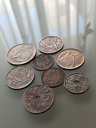 Lote 8 monedas españolas Franco 