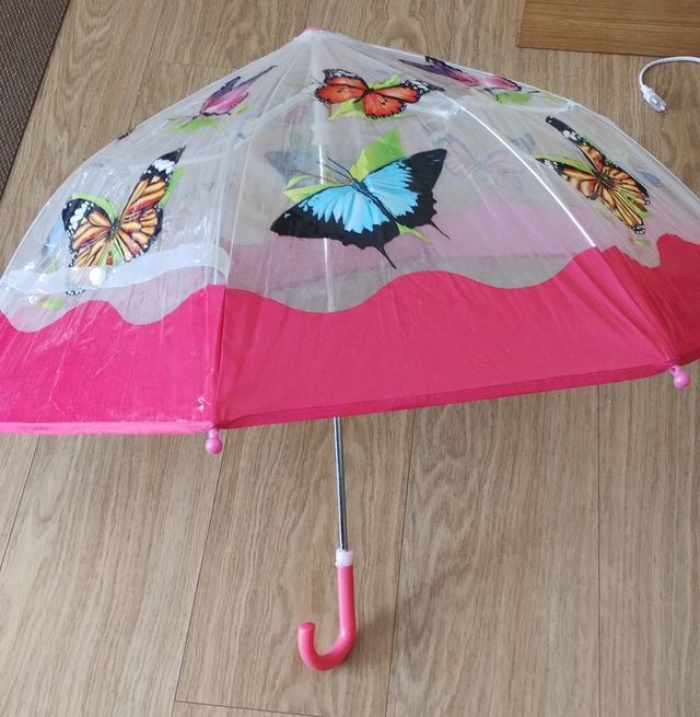 Paraguas infantil con mariposas