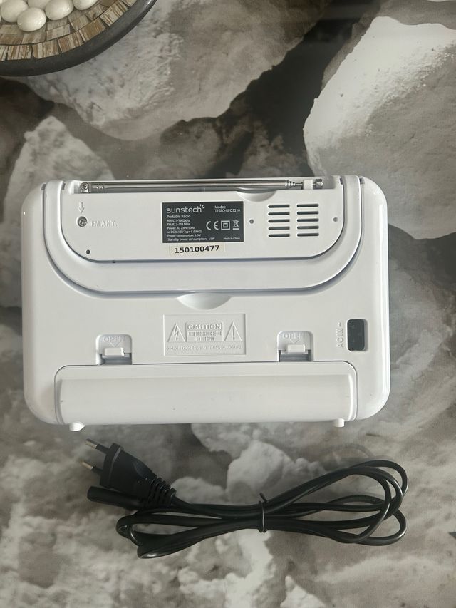 Radio Portátil Sunstech TESEO-RPDS210