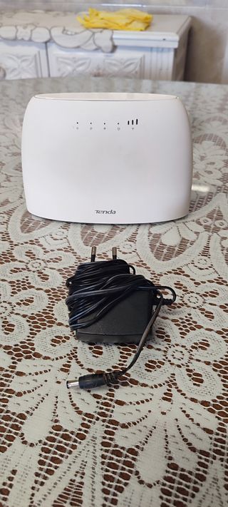 Router Tenda 4G