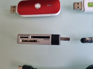 chiavette USB e lettori di schede 
