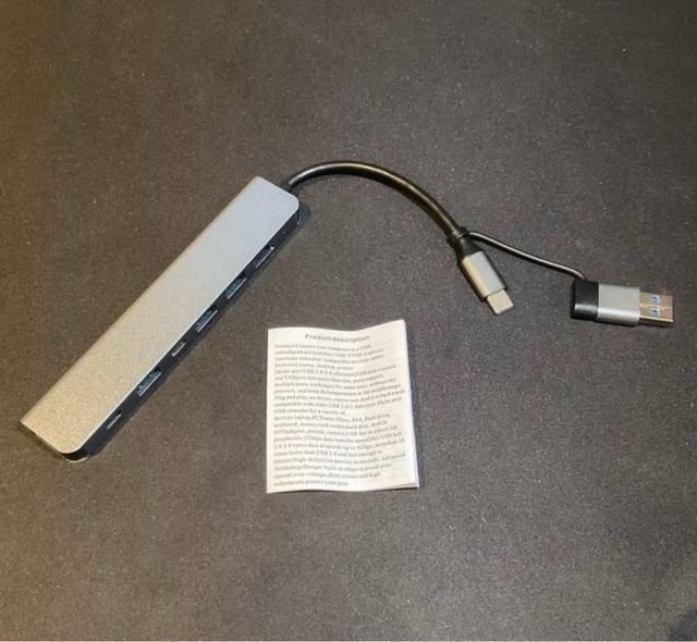 Adattatore con 5 porte USB 3.0 e 2 USB C