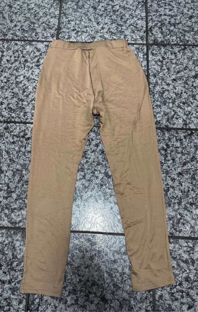 Conjunto Mallas y Top Marrón