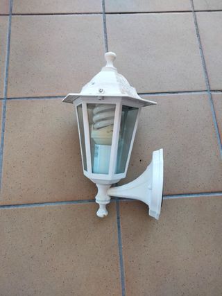 Lámpara Exterior Blanca
