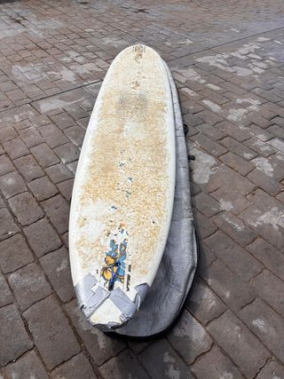 Tabla de surf longboard 9'4 pies. Marca BIC. 