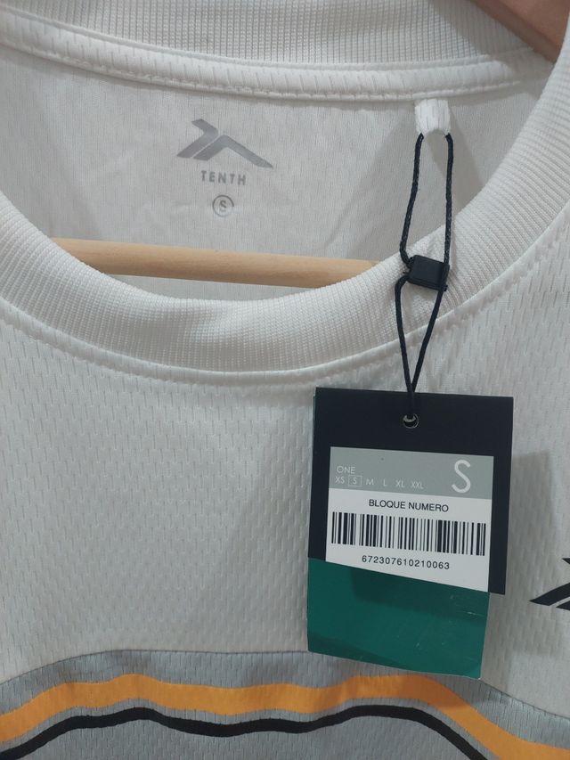 Camiseta Tenth Talla S Nueva
