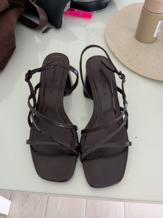 Sandalias Stradivarius Marrones Talla 37
