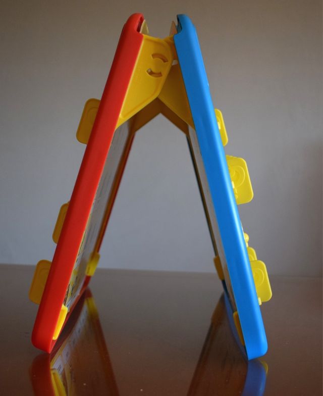 Juego de mesa ¿Quién es Quién? / Quem é Quem?