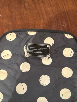 Funda Marc Jacobs Lunares para iPad