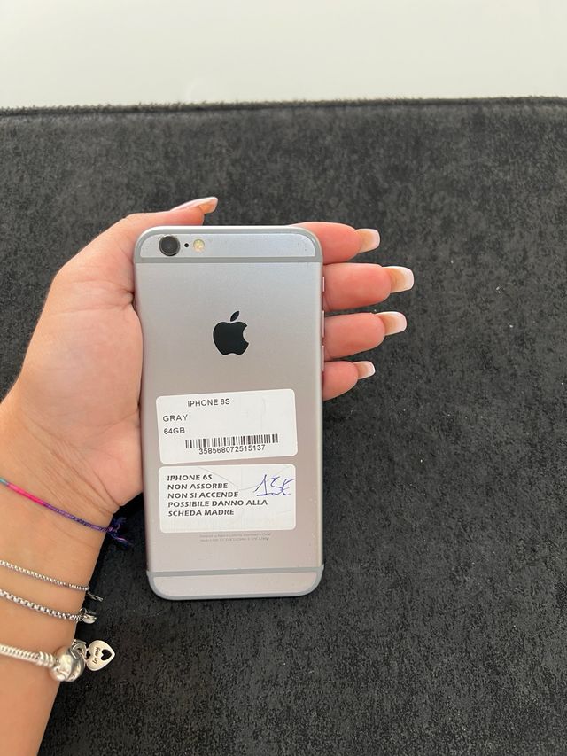 iPhone 6S Grigio 64GB