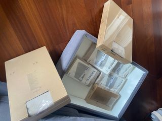 2  Sofás + puff + 2 fundas de Ikea.