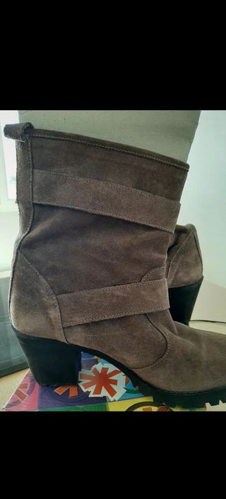Bota tipo Botín Zara Talla 41 Mujer Marrón