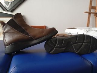 Botines de piel marrón T39