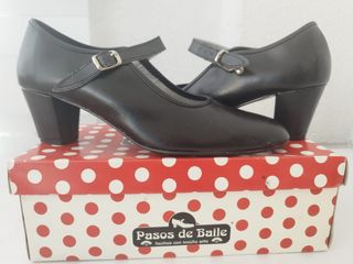 Zapatos de baile negros con tira y hebilla