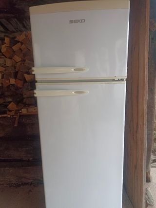 Nevera combi Beko
