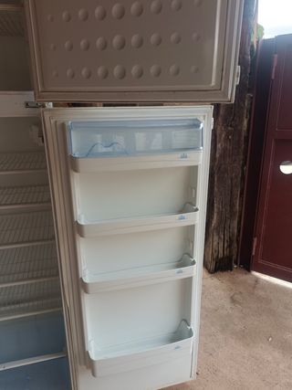 Nevera combi Beko