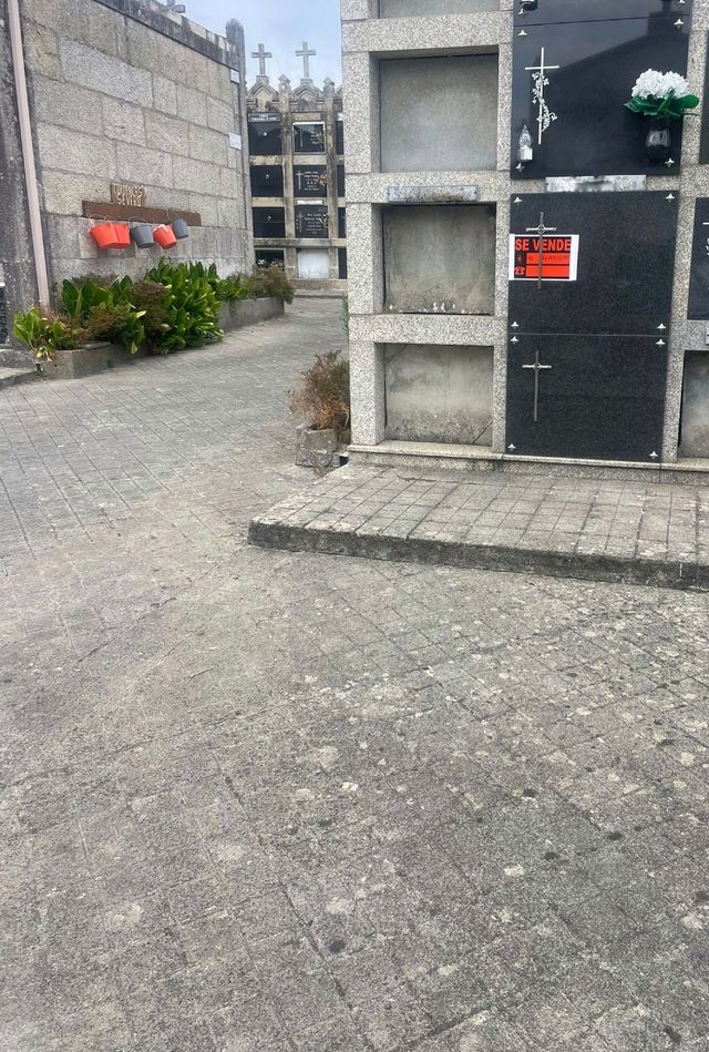 Nicho cementerio San Pelayo de Navia