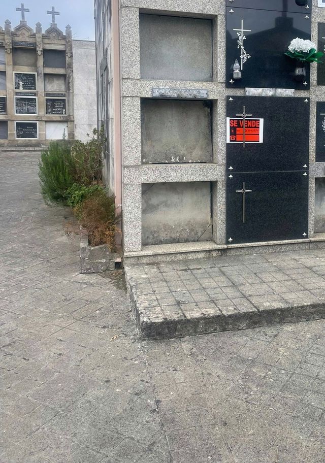 Nicho cementerio San Pelayo de Navia