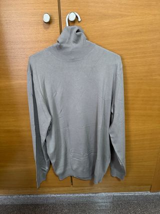 Jersey cuello vuelto gris nuevo