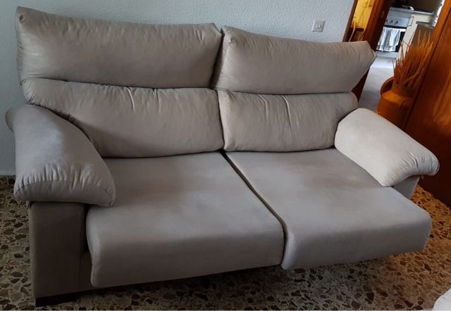 Sofá grande y otro pequeño (a juego)