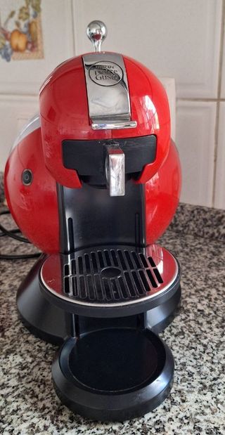 Máquina Café Nescafé Dolce Gusto