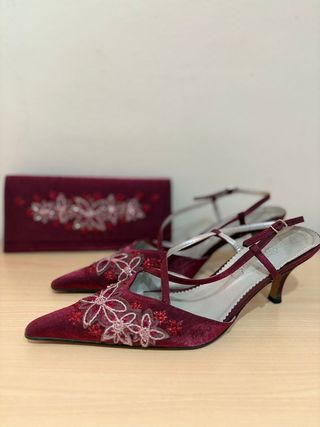 Zapatos de fiesta con flores