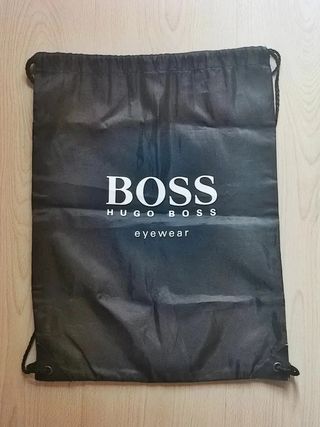 Funda y bolsa para gafas Hugo Boss