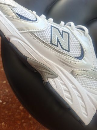 New Balance 530 Blancas/Plateadas