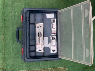 Taladro Bosh con accesorios