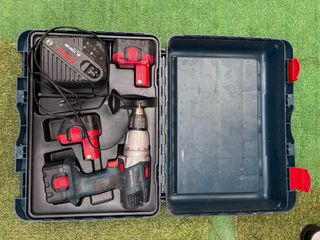 Taladro Bosh con accesorios