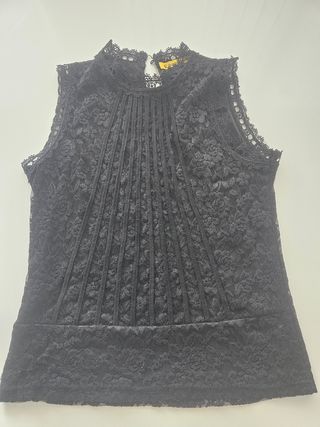 Blusa de encaje negra talla única