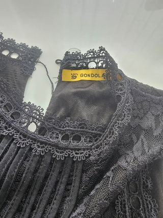 Blusa de encaje negra talla única