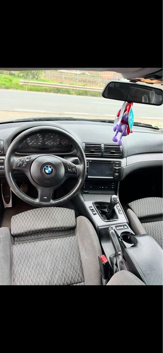 BMW E46 328 ci  2000