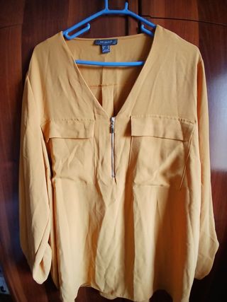 Blusa color mostaza Primark con cremallera