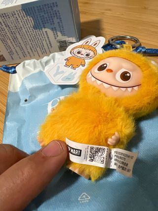 labubu pin for love Y