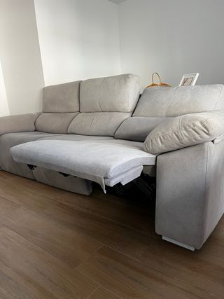 Sofá color gris