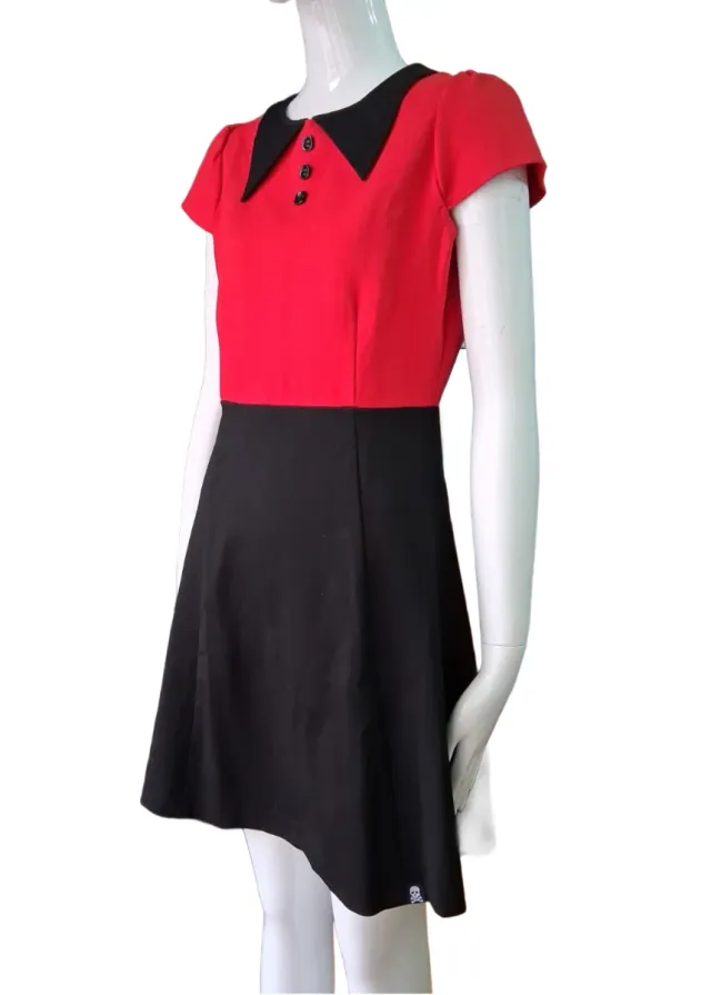 Vestido skater "Sourpuss".