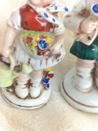 Statuine vintage in porcellana, coppia