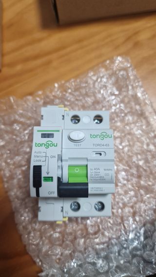 Disyuntor Tongou TORD4-63