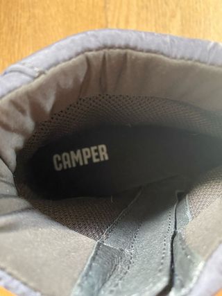 Botines Camper negros y rosas