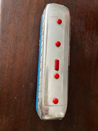 Autobús de juguete antiguo .