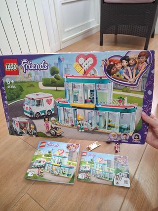 Lego Friends Hospital y Ambulancia 41394