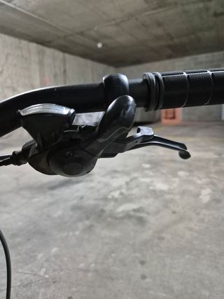 Doblemando Shimano Alivio + Frenos Tektro