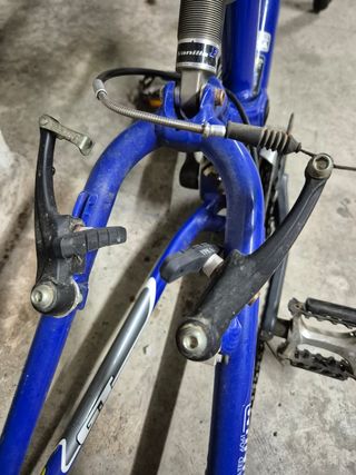 Doblemando Shimano Alivio + Frenos Tektro