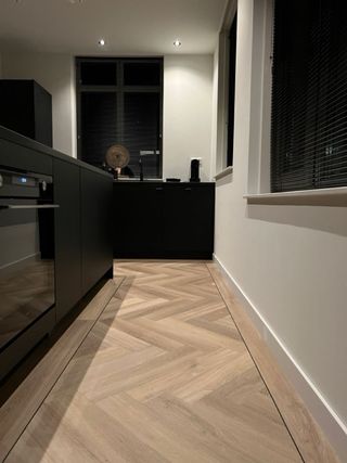 Suelo de madera sobre suelo